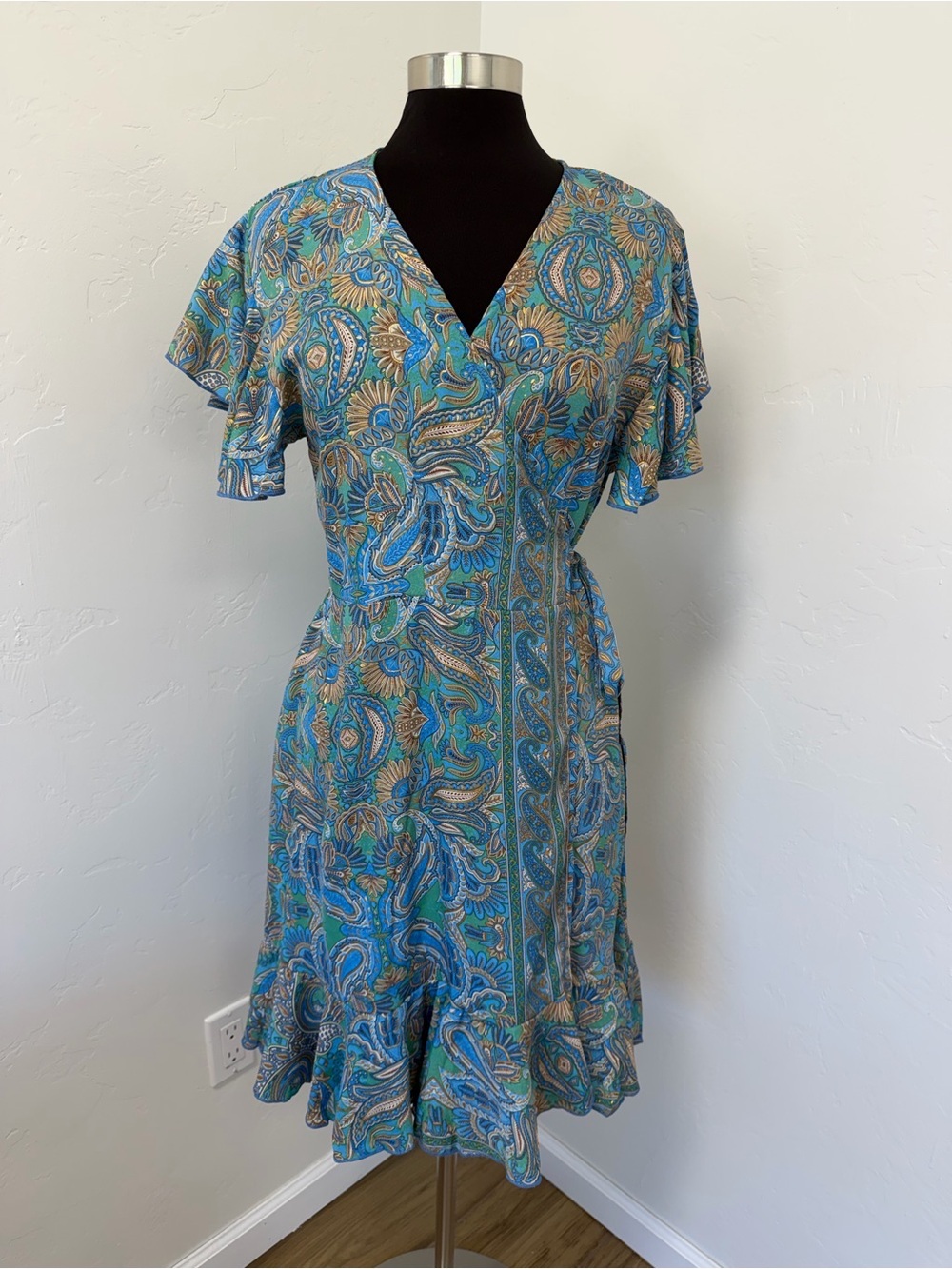 NWT Cienna Silk Blend Blue Paisley Wrap-Style Women's Dress Size M